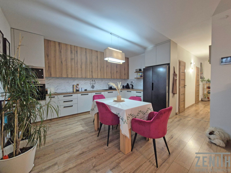 Sale Three bedroom apartment, Three bedroom apartment, Bottova, Dunajs