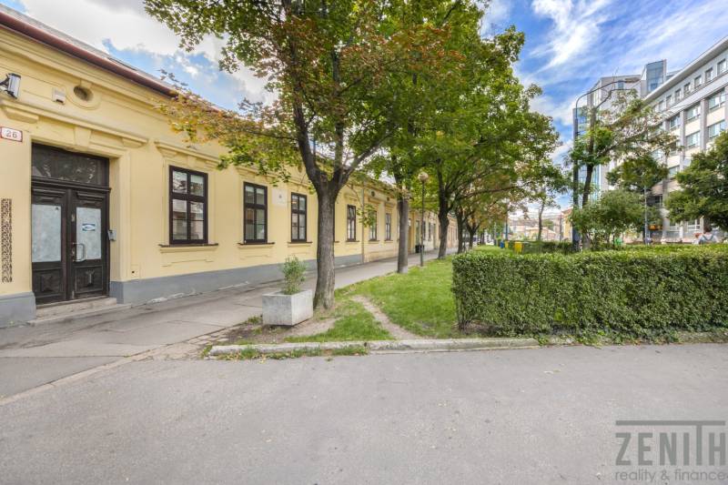 Sale Family house, Family house, Radlinského, Bratislava - Staré Mesto